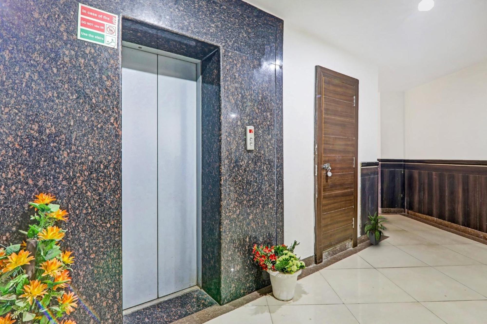 Chinhat Townhouse Relax Inn מראה חיצוני תמונה