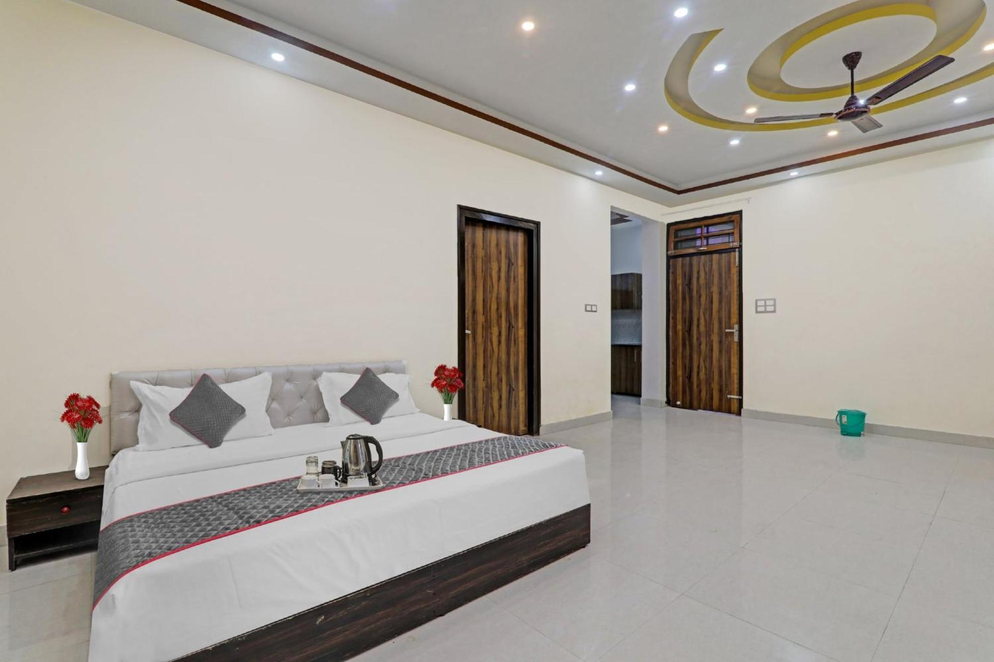 Chinhat Townhouse Relax Inn מראה חיצוני תמונה