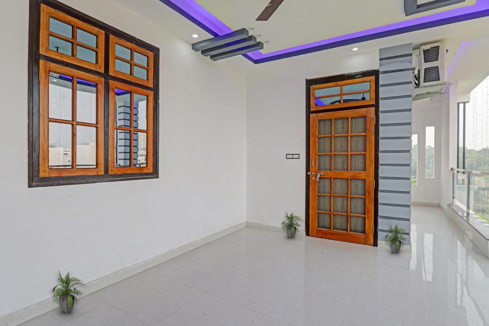 Chinhat Townhouse Relax Inn מראה חיצוני תמונה