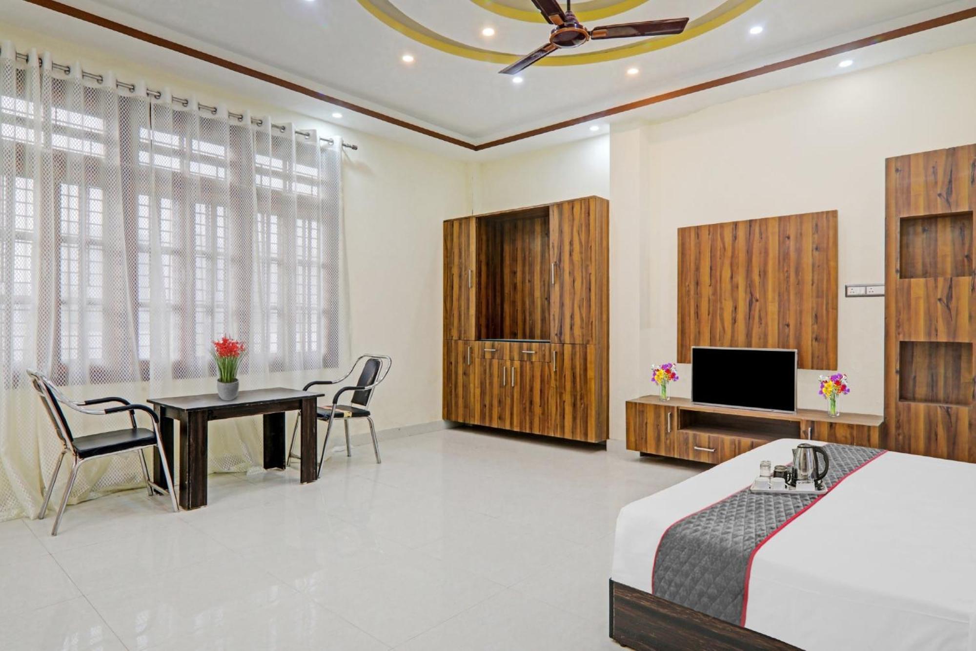 Chinhat Townhouse Relax Inn מראה חיצוני תמונה
