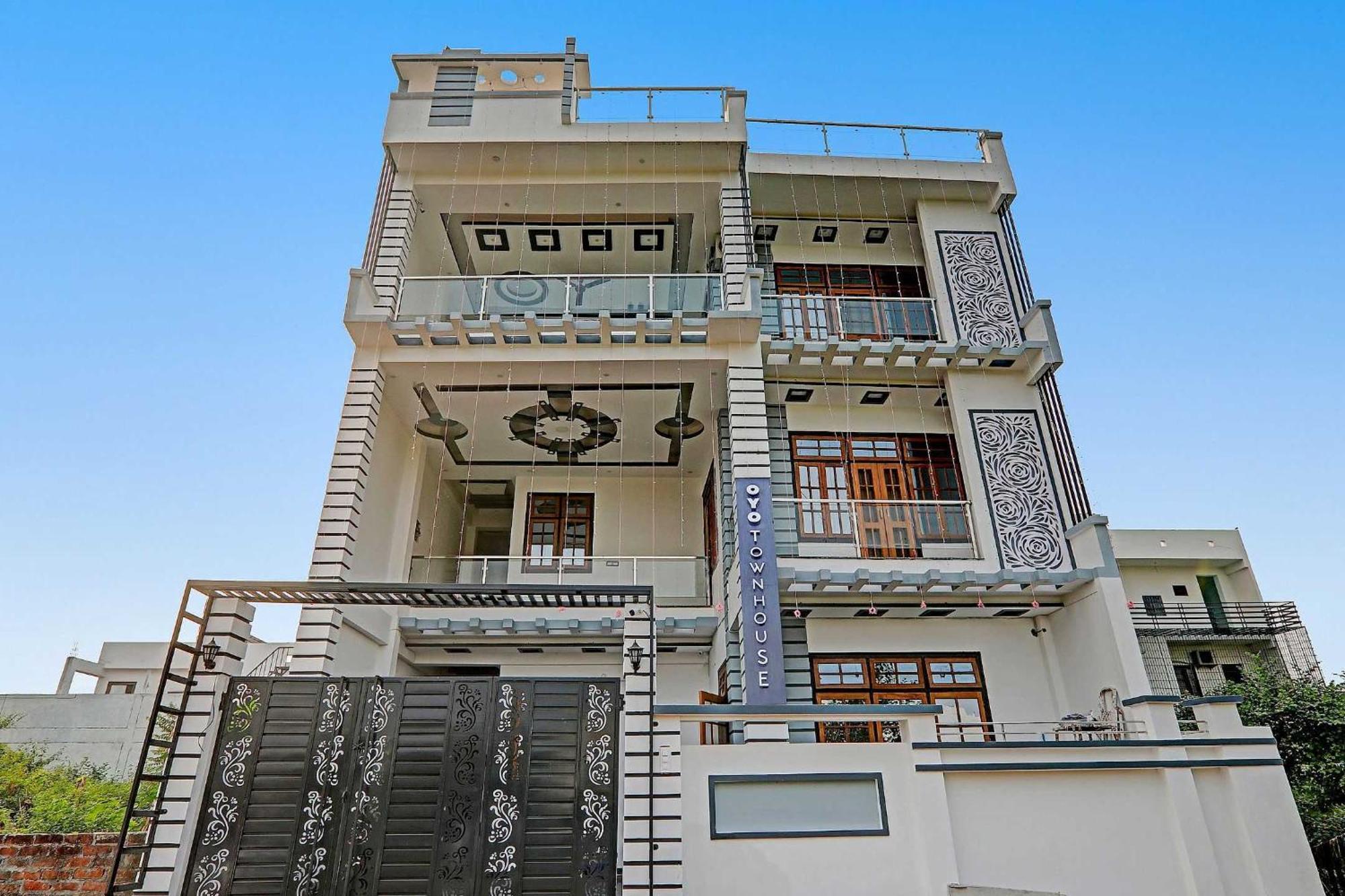 Chinhat Townhouse Relax Inn מראה חיצוני תמונה