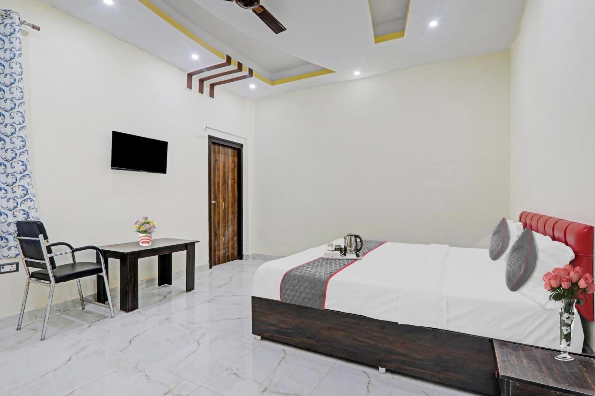 Chinhat Townhouse Relax Inn מראה חיצוני תמונה